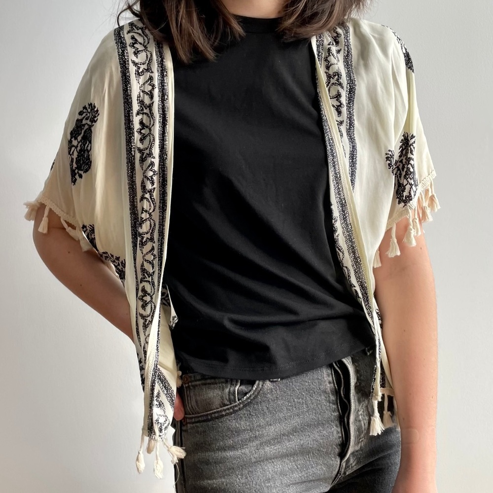 ROMWE Leaf Print Tassel Hem Kimono